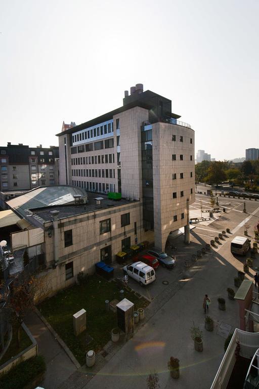 Apartment Eva Tour As 卢布尔雅那 外观 照片